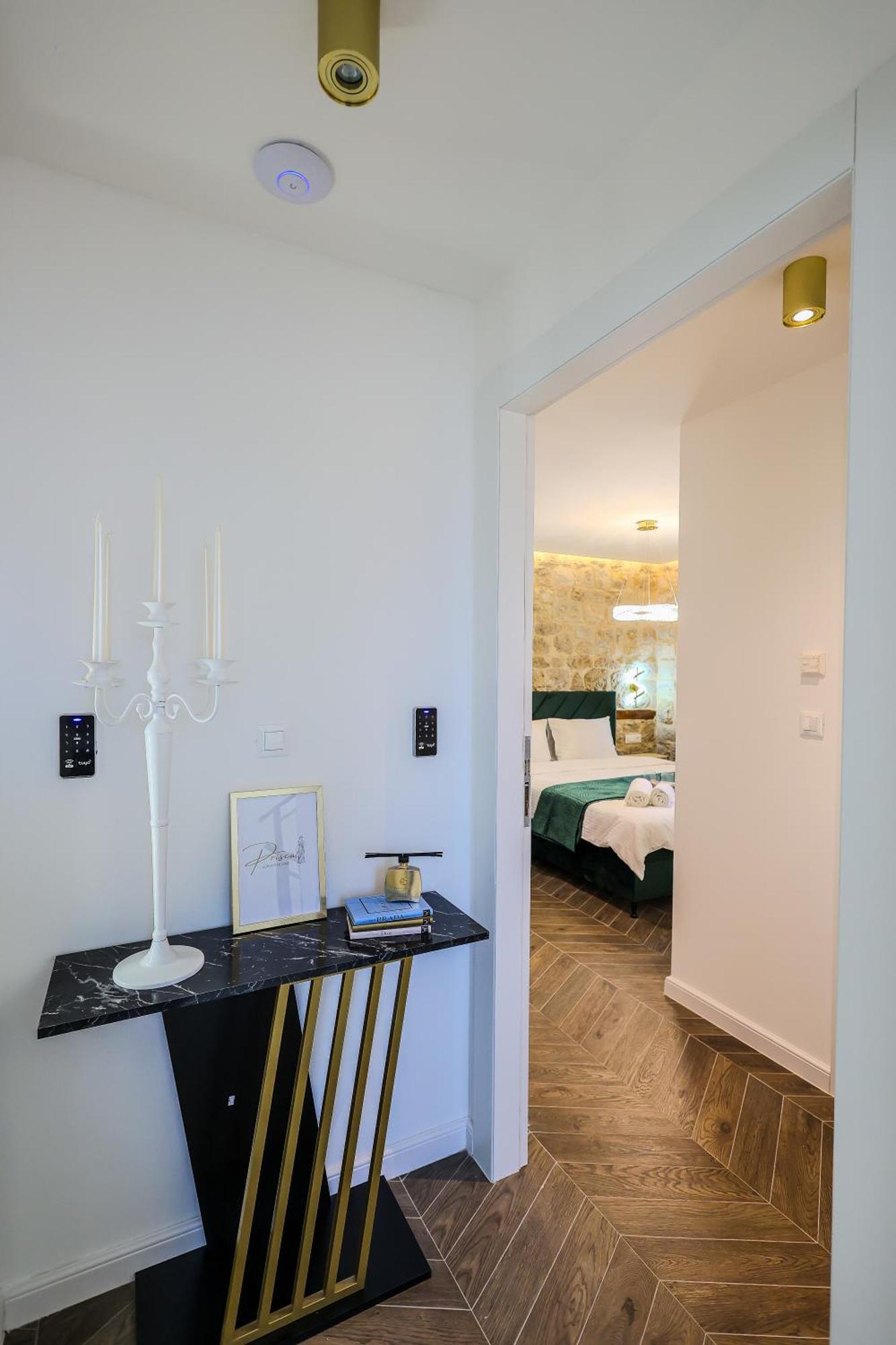 Prisca Luxury Rooms With Breakfast Split Ngoại thất bức ảnh