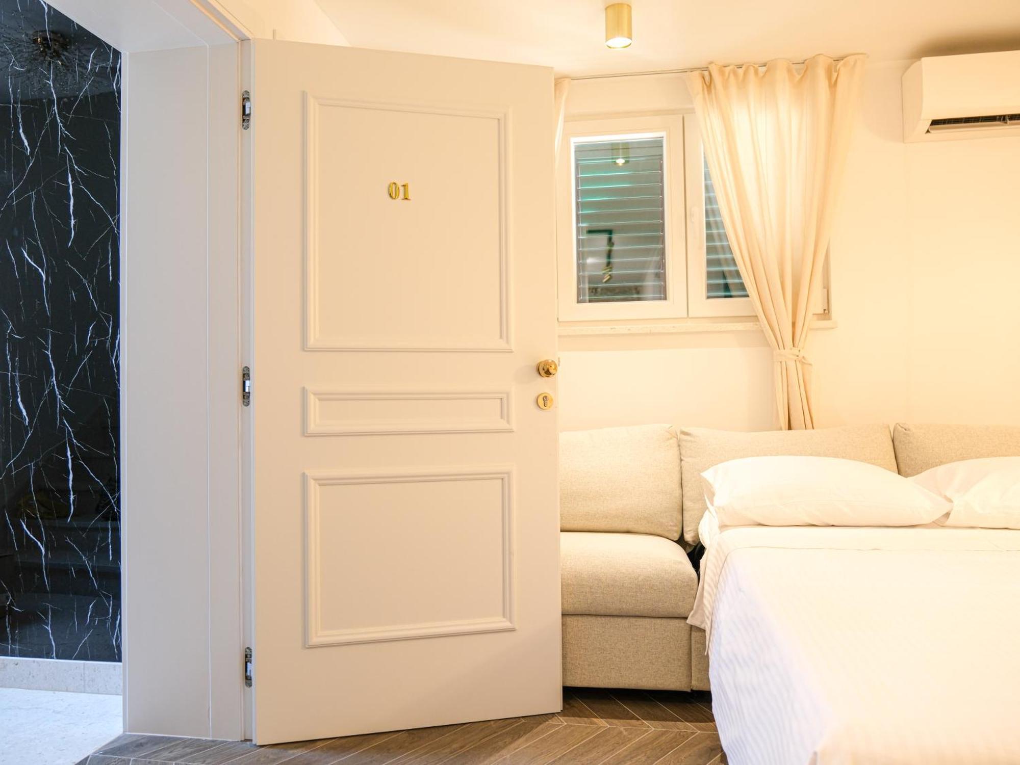Prisca Luxury Rooms With Breakfast Split Ngoại thất bức ảnh